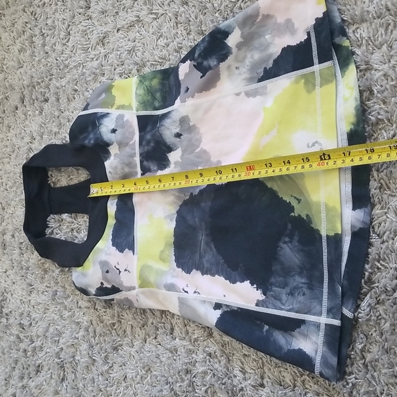 (8) Lululemon Athletica Scoop Neck Racerback Tank Workout Watercolor Design - Picture 3 of 9